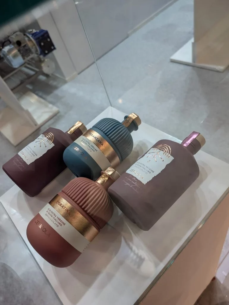 bottiglie oleificio cericola stand presso enoliexpo2026 bari